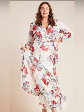 Anthropologie HUTCH Floral Wrap Maxi Dress in Cream and Red. NEW WITHOUT TAGS!♥️